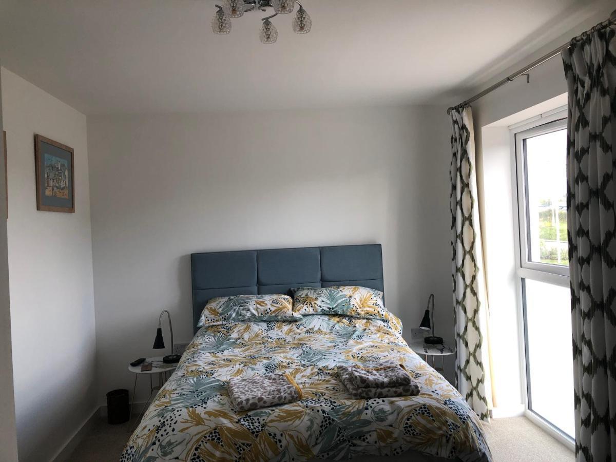 2 Lapwing Drive Bed and Breakfast Χέιλ Εξωτερικό φωτογραφία